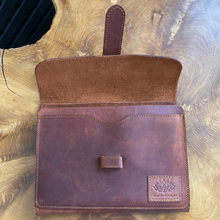 Load image into Gallery viewer, Tri-Fold Cigar Case