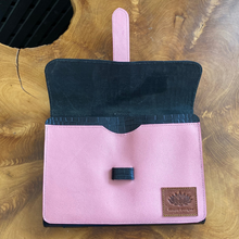 Load image into Gallery viewer, Tri-Fold Cigar Case