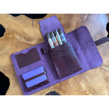 Load image into Gallery viewer, Tri-Fold Cigar Case