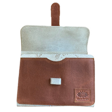 Load image into Gallery viewer, Tri-Fold Cigar Case